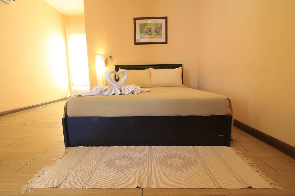 Baiyoke Chalet Hotel Мехонгсон Екстер'єр фото