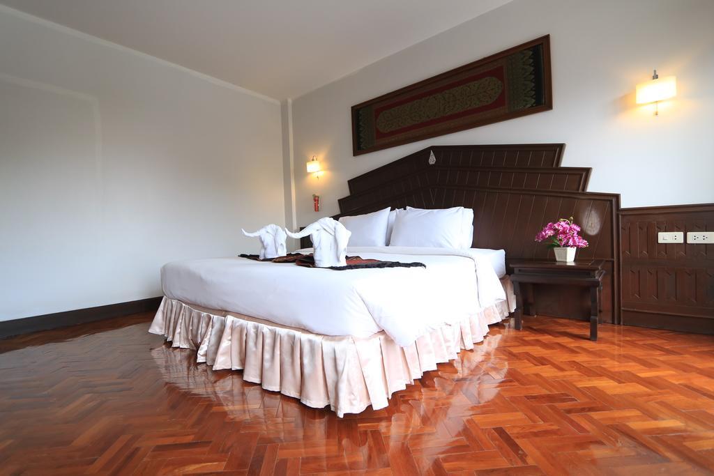 Baiyoke Chalet Hotel Мехонгсон Екстер'єр фото