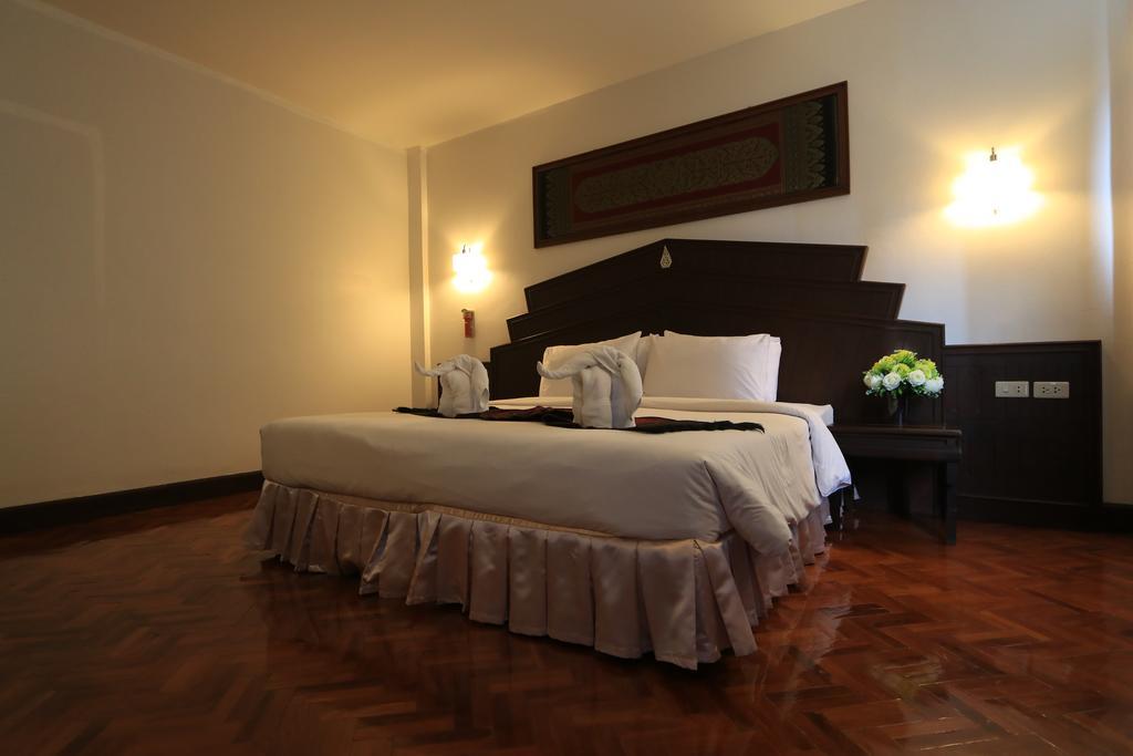 Baiyoke Chalet Hotel Мехонгсон Екстер'єр фото
