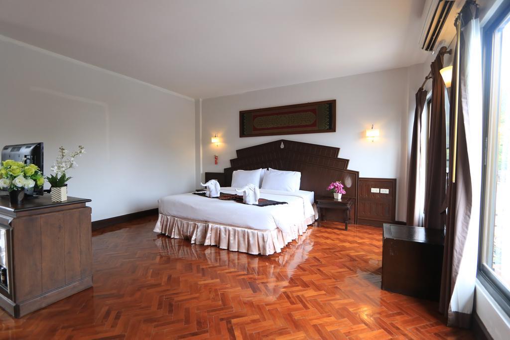 Baiyoke Chalet Hotel Мехонгсон Екстер'єр фото