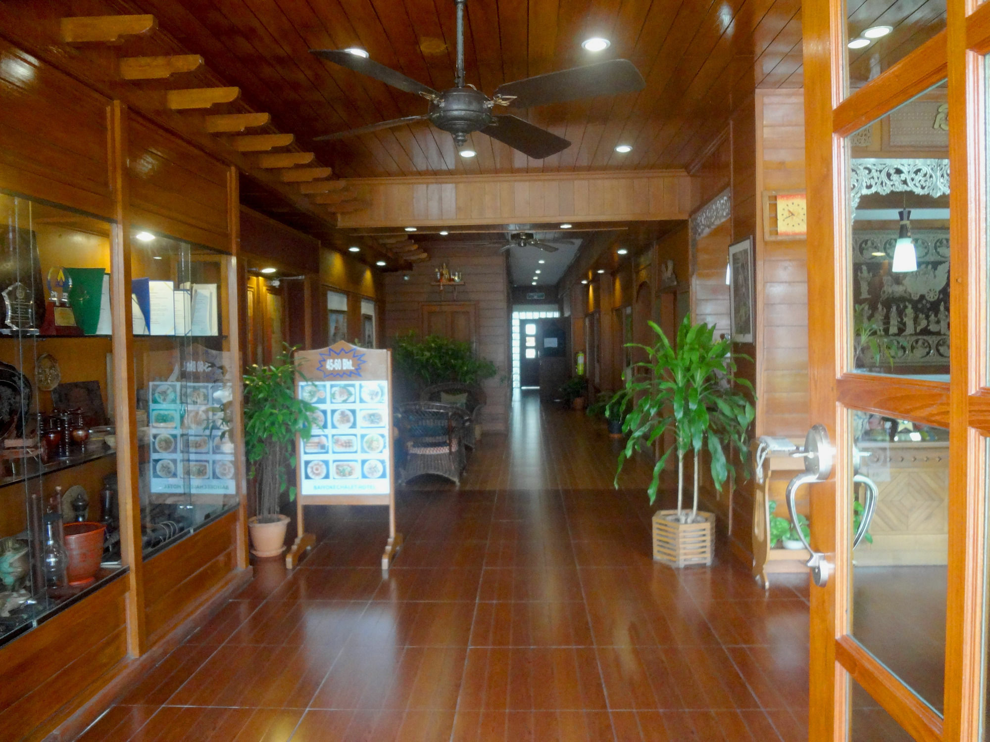 Baiyoke Chalet Hotel Мехонгсон Екстер'єр фото